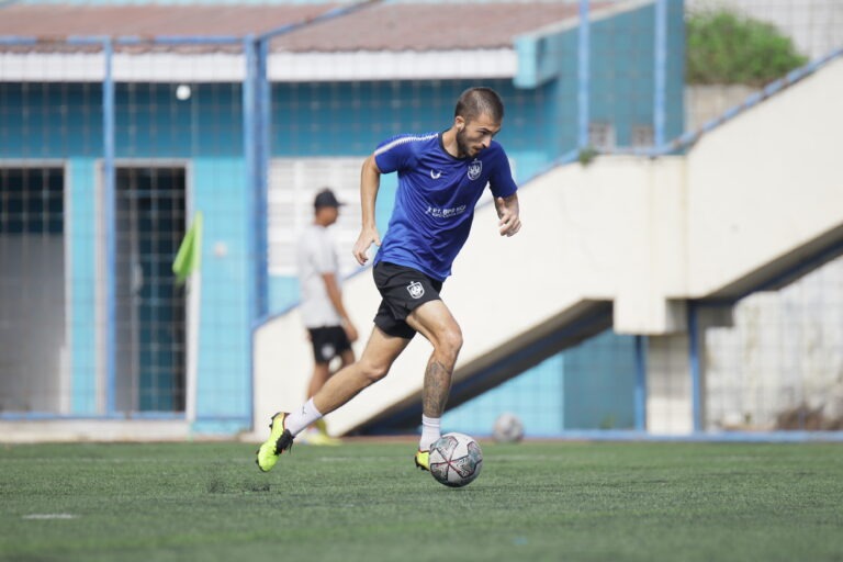 Tak Sesuai Ekspektasi, PSIS Pulangkan Duje 