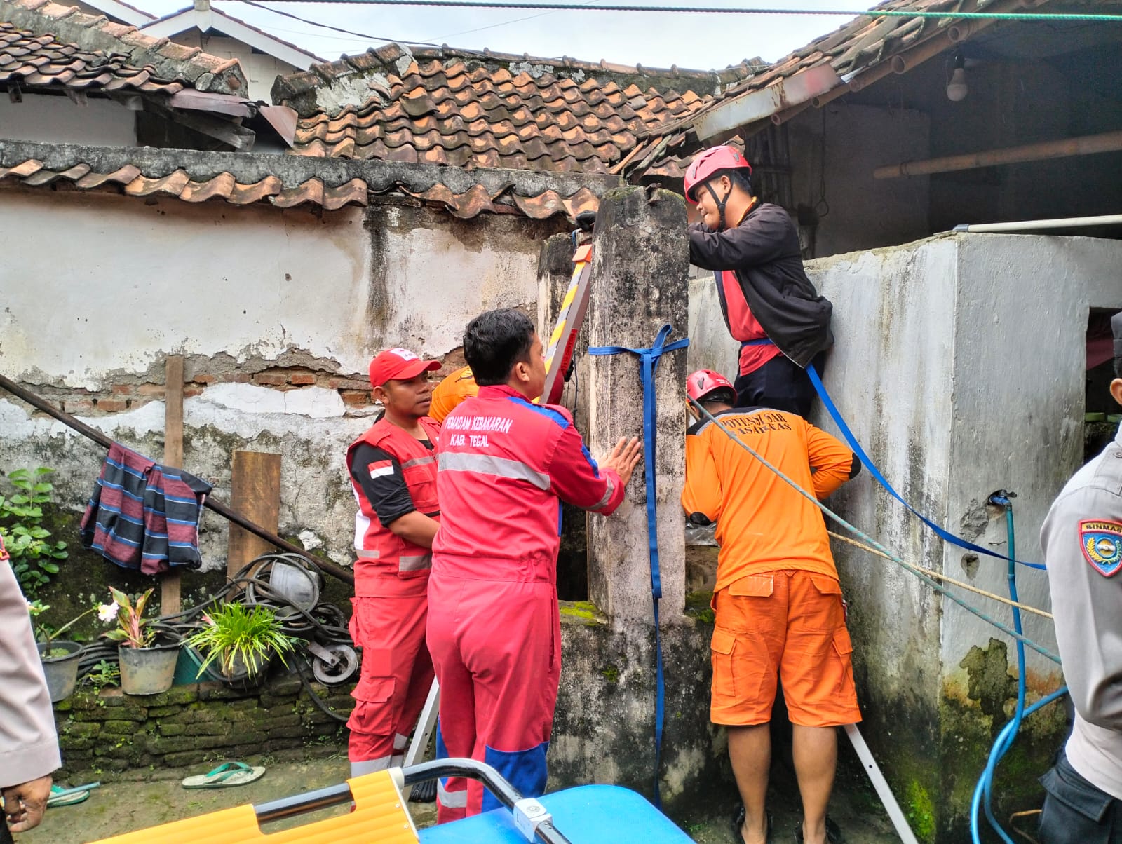 BPBD Kabupaten Tegal Kembali Berkolaborasi Selamatkan Korban Masuk Sumur 
