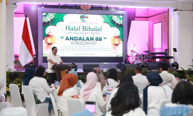 Pj Gubernur Jateng: Budaya Halal bi Halal Perlu Dilestarikan