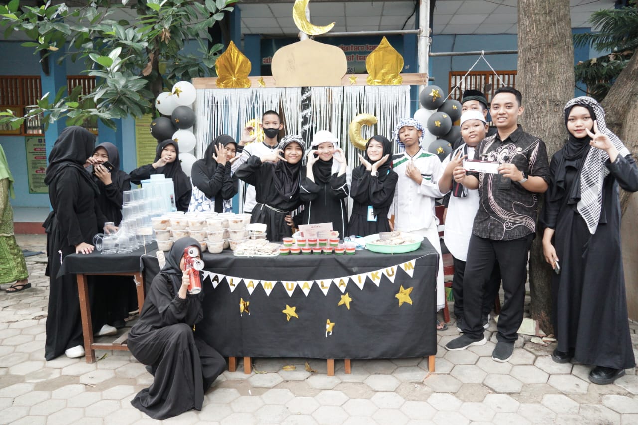 Peringati Hari Guru, SMP Negeri 7 Kota Tegal Adakan Gathering Day 