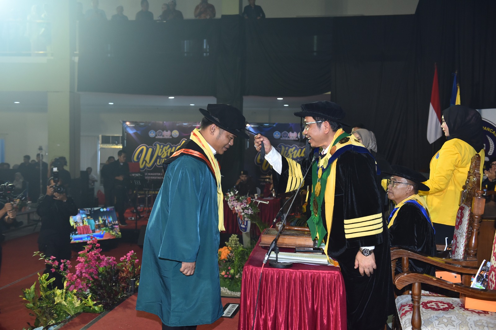 449 Wisudawan UPS Tegal Resmi Dikukuhkan, Terciptanya Lulusan Unggul dan Berdampak di Era Digital