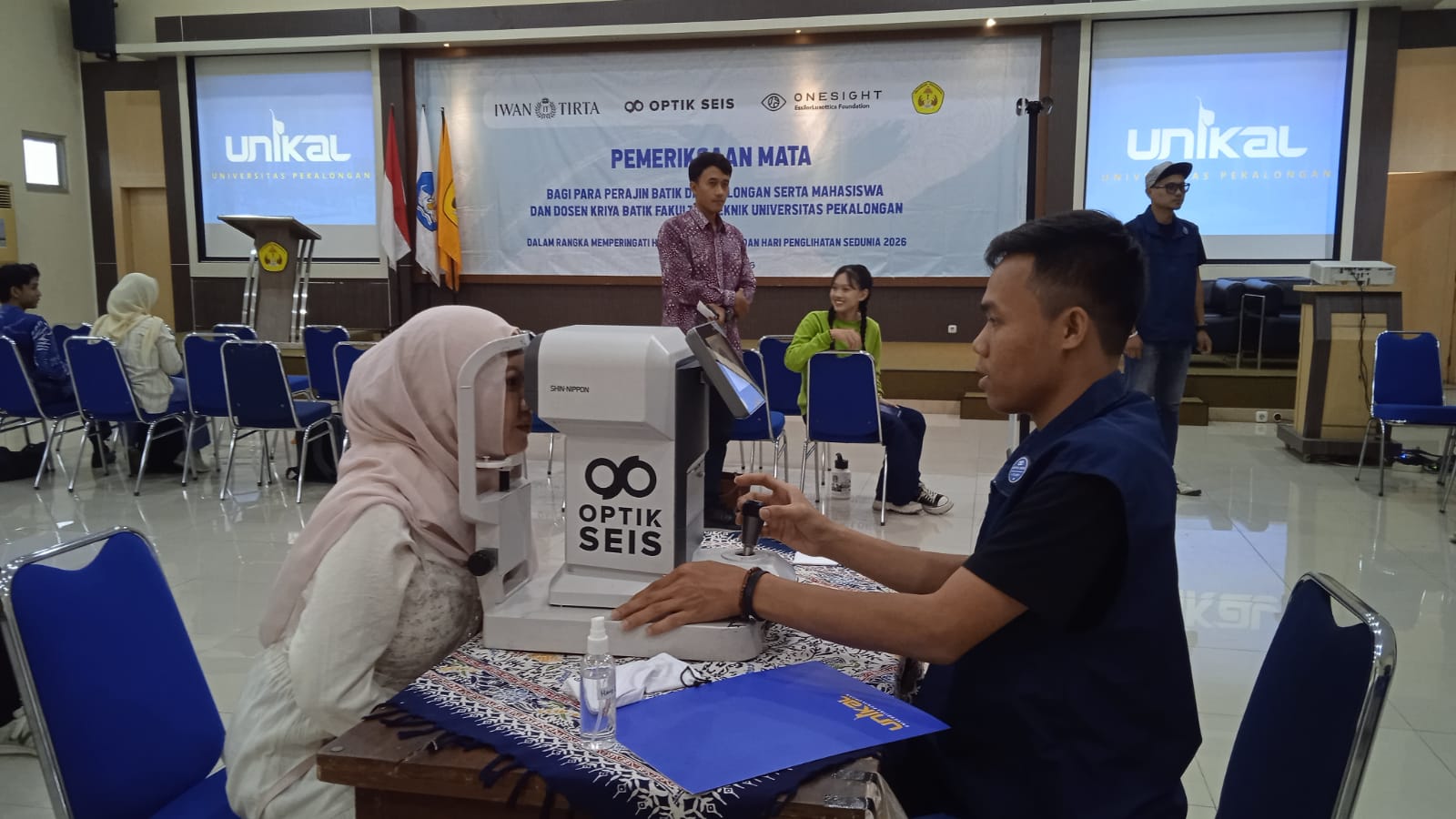 Batik Tak Cukup Dilestarikan, Mata Perajin Pekalongan dan Penerusnya Perlu Dijaga