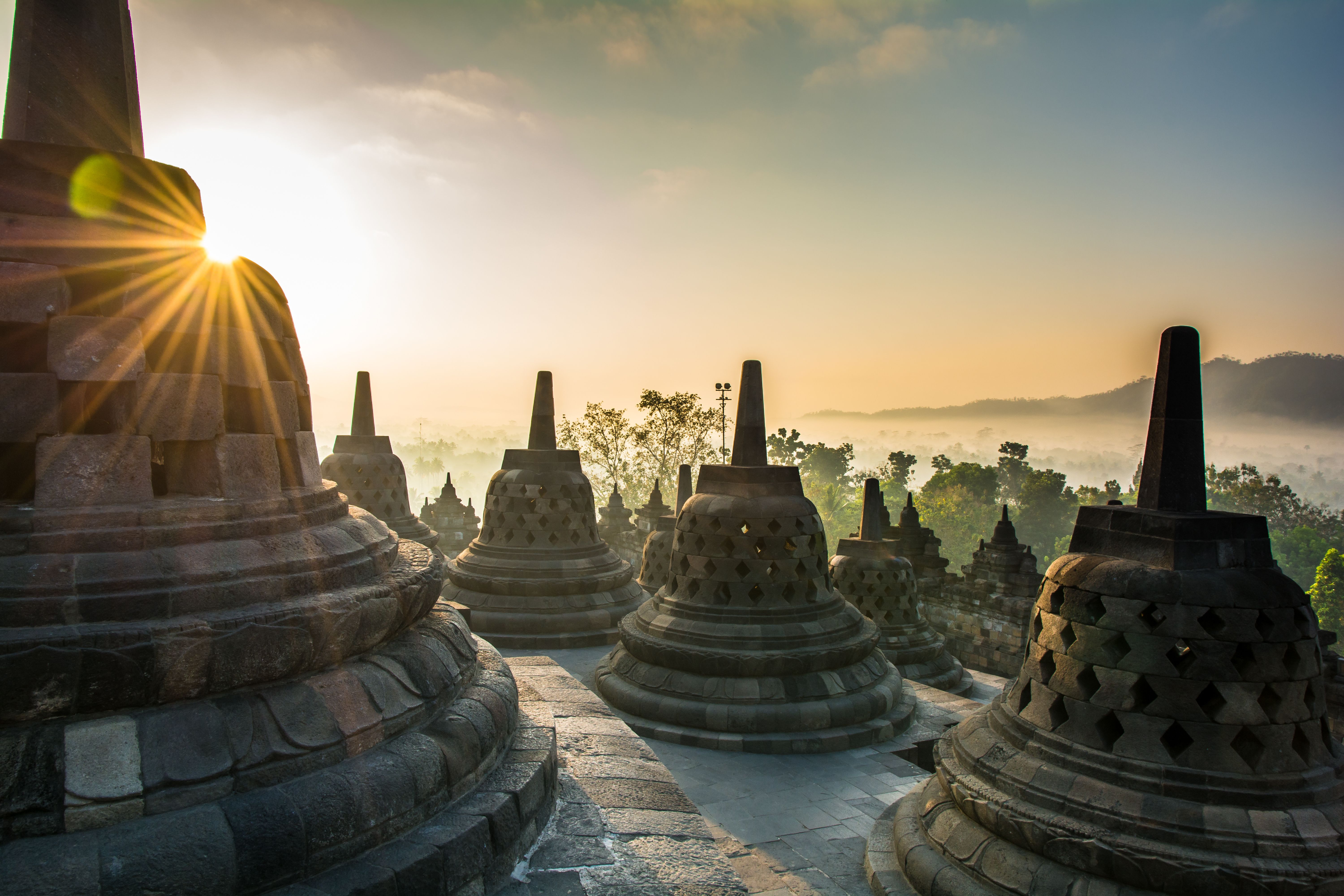 Tak Hanya Candi Borobudur, Inilah 7 Candi di Jawa Tengah yang Bisa Dijadikan Pilihan Wisata