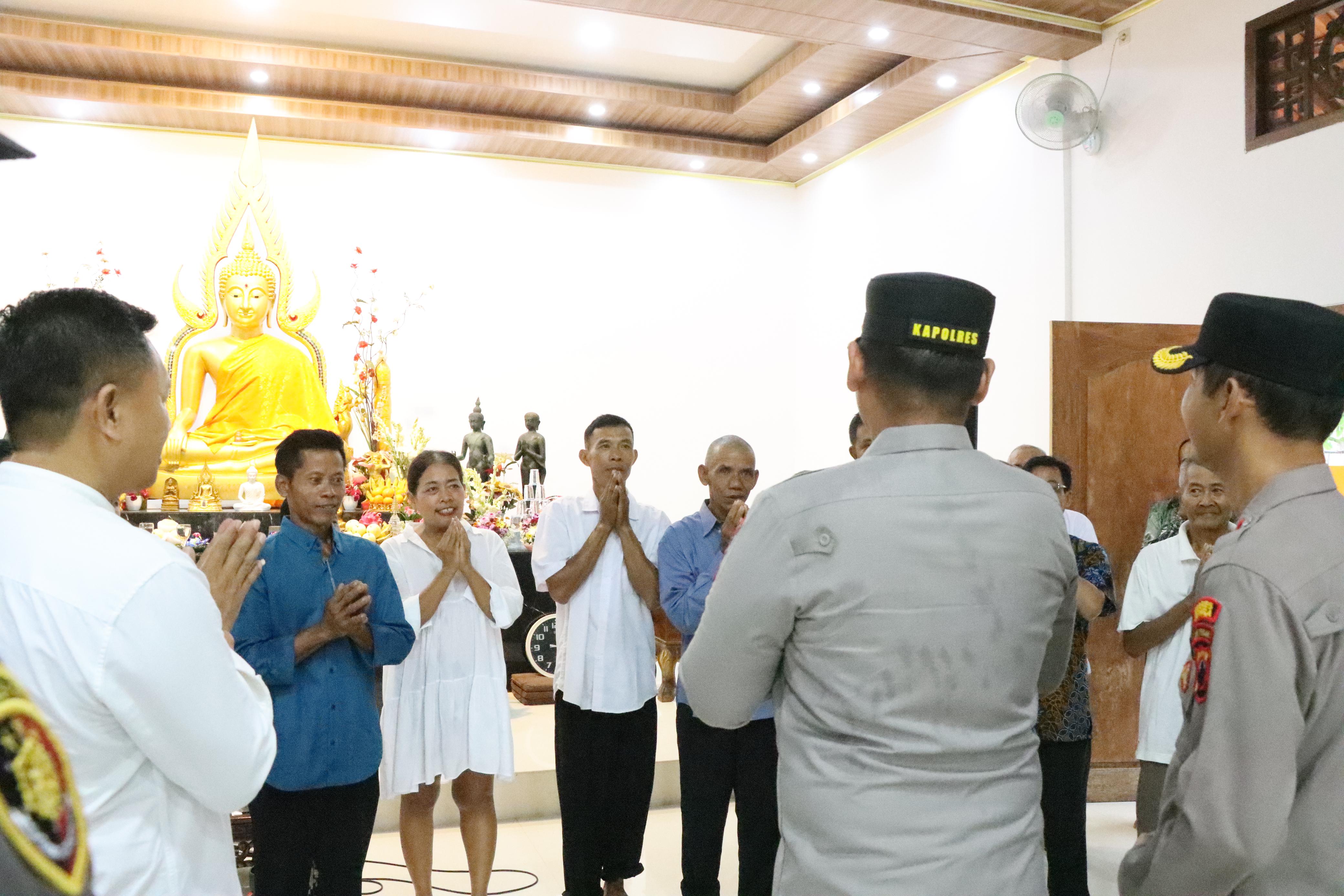 Vihara Jaya Manggala Jepara Dikepung Polisi Bersenjata Saat Hari Raya Waisak, Ada Masalah Apa?