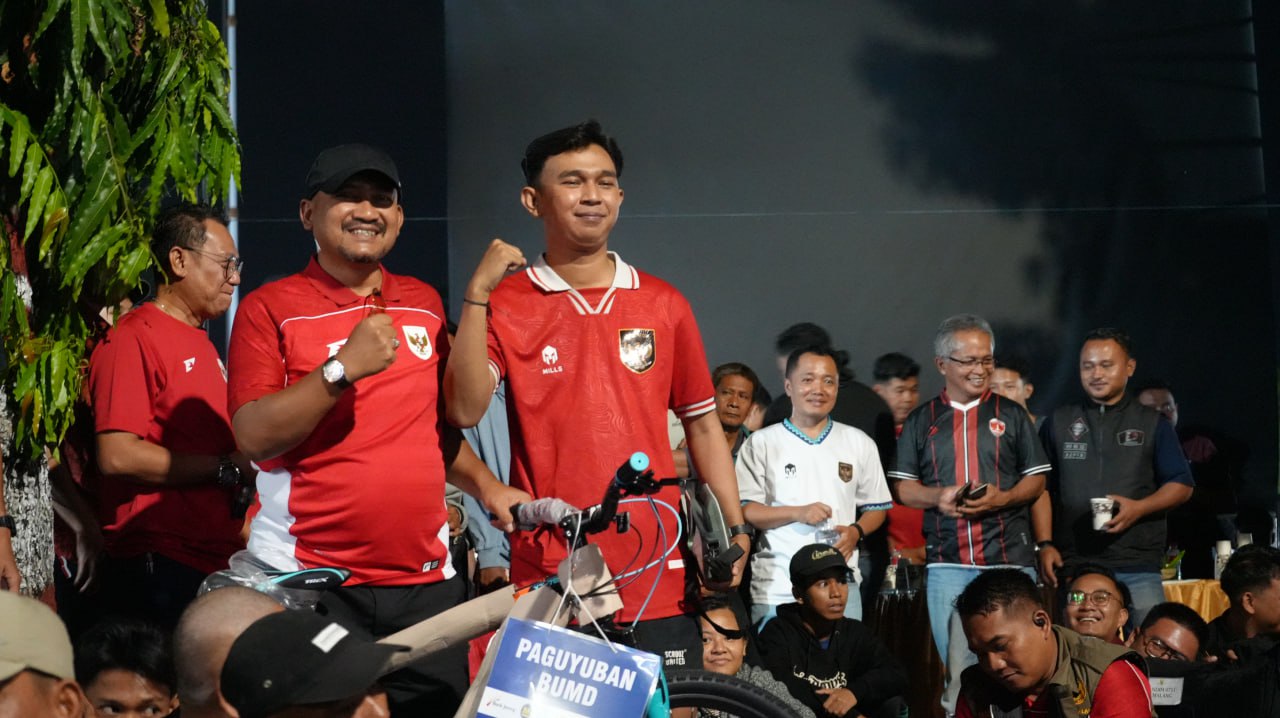 Ribuan Warga Padati Alun-alun Pemalang untuk  Nobar Timnas Indonesia vs Arab Saudi