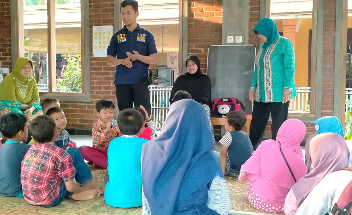 Sosok Inspiratif IPDA Bakti Nurcahyo Personil Polres Salatiga, Ikhlaskan Tabungan Haji Demi Dirikan TPA 