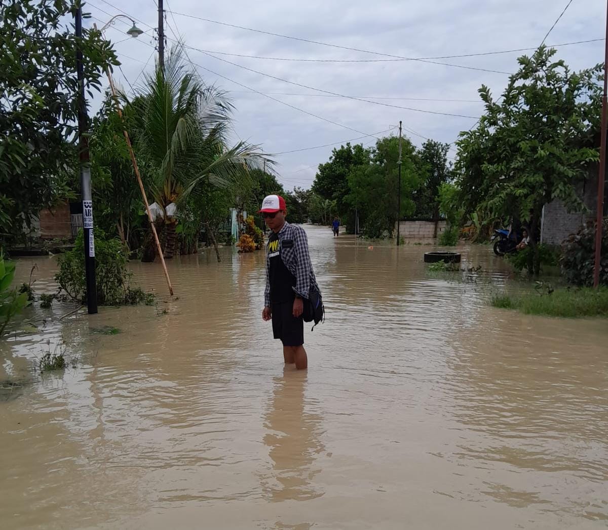 Intensitas Hujan Tinggi sebabkan Tanggul Jebol Berdampak Banjir 