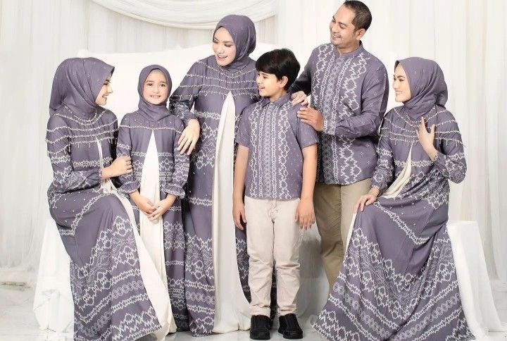 Ini Dia Rekomendasi Baju Lebaran Sarimbit, Tampil Kompak Bersama Keluarga 