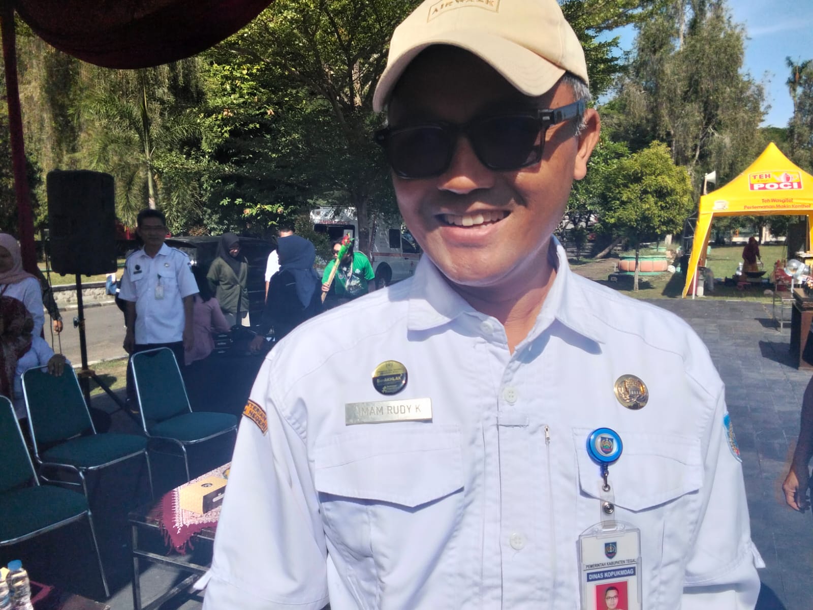 Gencarkan Sosialisasi Penertiban PKL Depan Pasar Trayeman Kabupaten Tegal  ‎