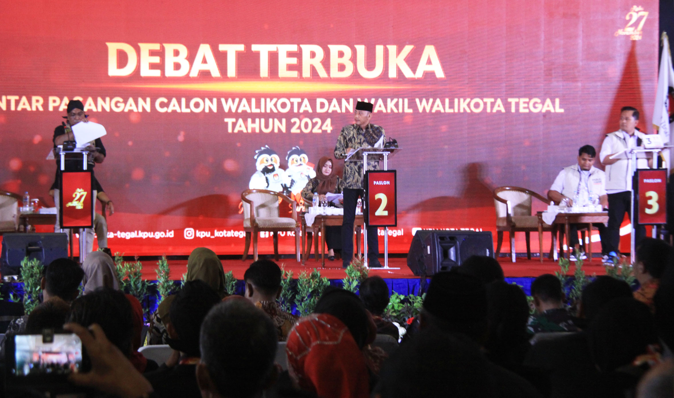 Debat Terbuka Paslon Wali Kota Tegal Berlangsung Seru