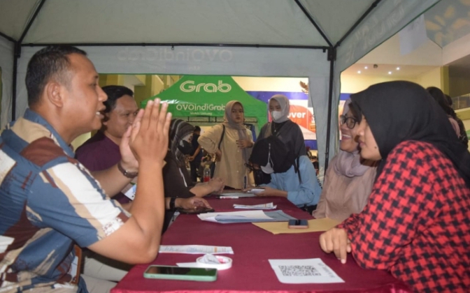 Keren! UPS Tegal Fasilitasi Lulusan Dapat Pekerjaan yang Layak