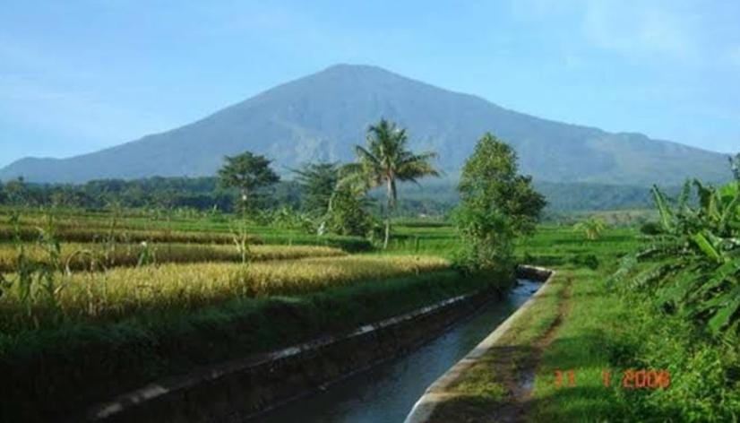 Inilah 10 Tempat Wisata Alam di Sekitar Cirebon, Cocok Untuk Tujuan Liburan Anda