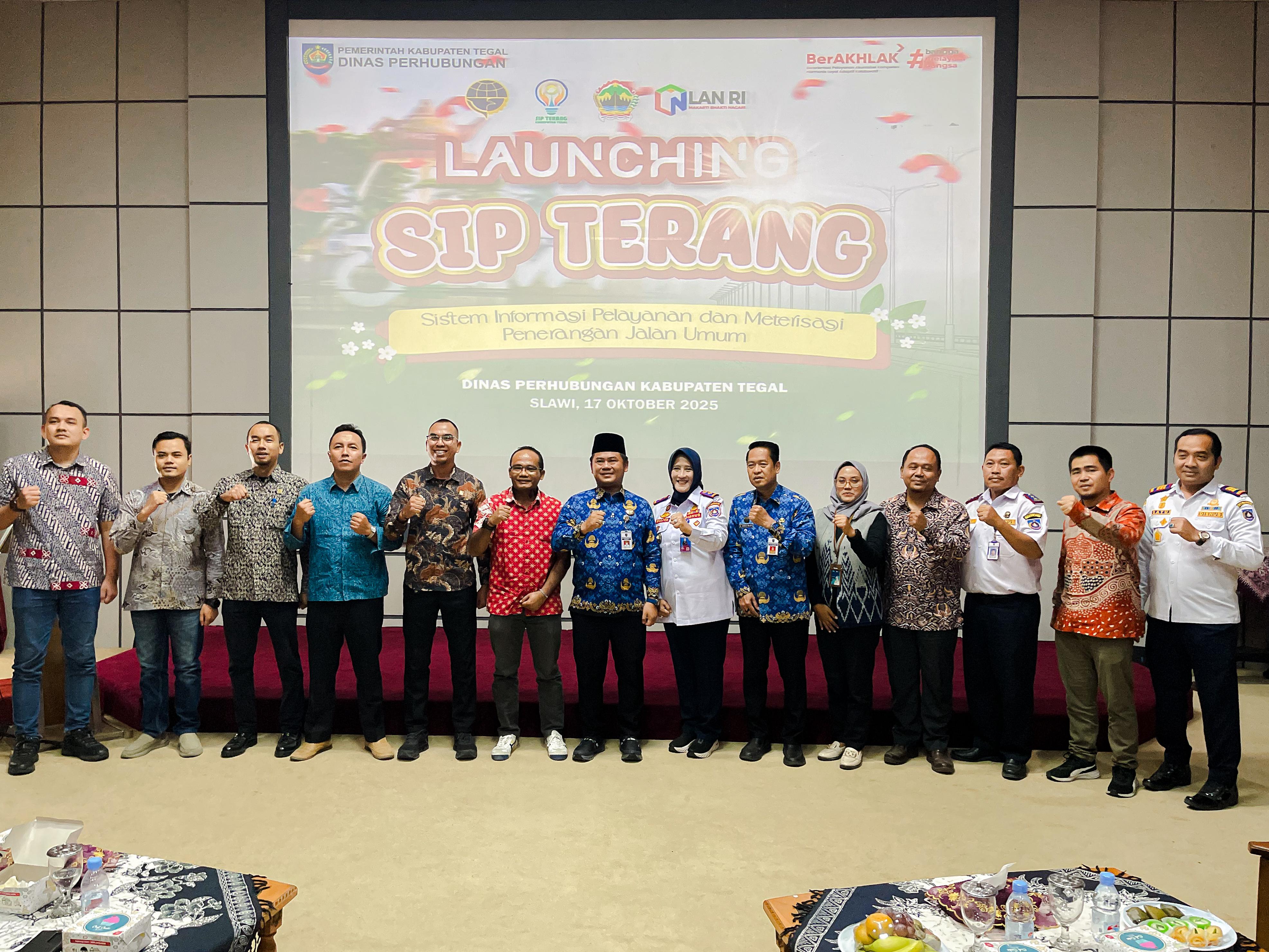 Bupati Tegal Launching Aplikasi SipTerang