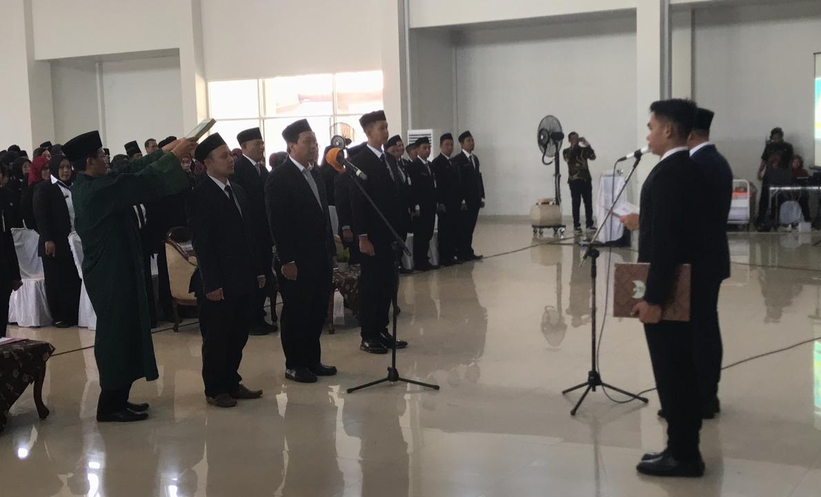 128 Guru Dilantik jadi Kepala Sekolah di Batang, Bupati Sebut Rasio Guru Masih Ideal