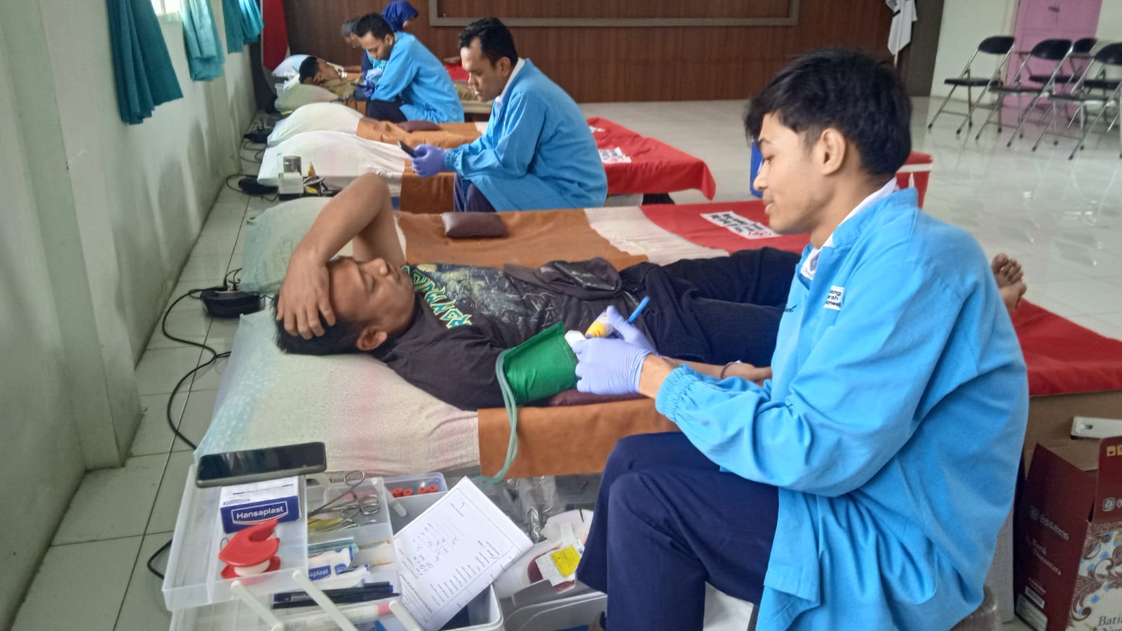 Stok Darah Golongan A dan B Kritis, PMI Batang Gelar Donor Darah Berhadiah Sarung