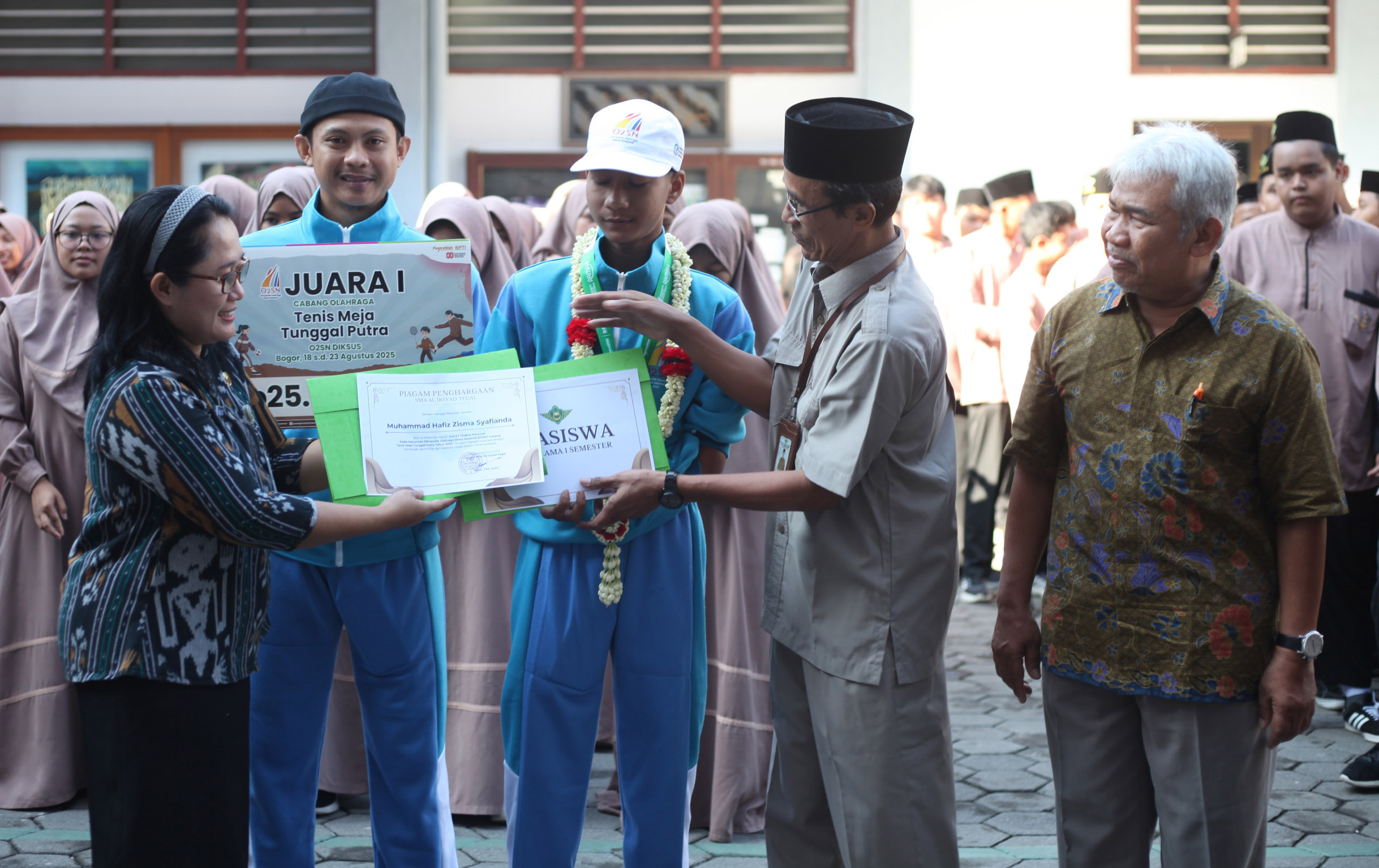 Siswa SMA Al Irsyad Kota Tegal Juara I Tenis Meja O2SN Nasional ‎