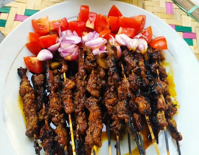 Arti Mimpi Makan Sate Kambing Menurut Primbon, Ternyata Jadi Pertanda Ini