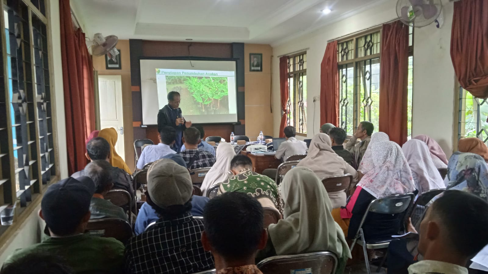 Hortikultura Lahan Kering, Petani Batang dapat Bibit Gratis Alpukat hingga Pisang