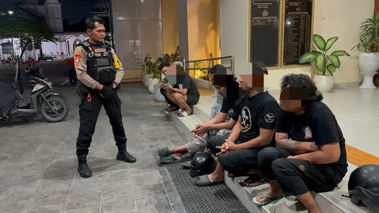 Polisi Amankan 4 Orang Diduga Intimidasi Warga yang Nongkrong di Solo