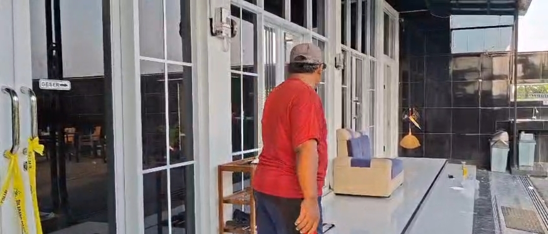 Geger! Mayat Bayi Ditemukan Membusuk di Dalam Lemari Kamar Kos di Tegal