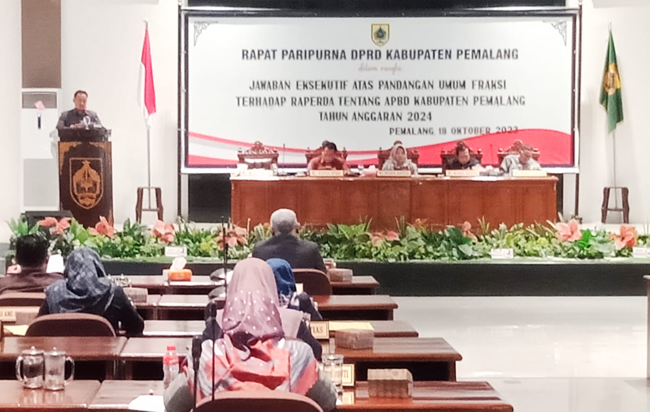DPRD Kabupaten Pemalang Rapat Paripurna Jawaban Eksekutif Terhadap Pandangan Umum Fraksi