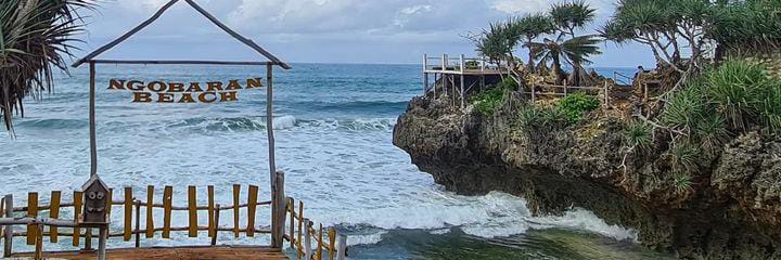 Pantai Ngobaran Yogyakarta: Destinasi Keindahan Alam yang Mempunyai 5 Daya Tarik