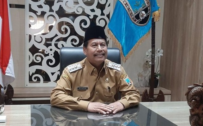 Kabur dari Audiensi Transparansi Anggaran, Bupati Rembang Gunakan Dalih 'Tinjau Jalan Rusak'! 