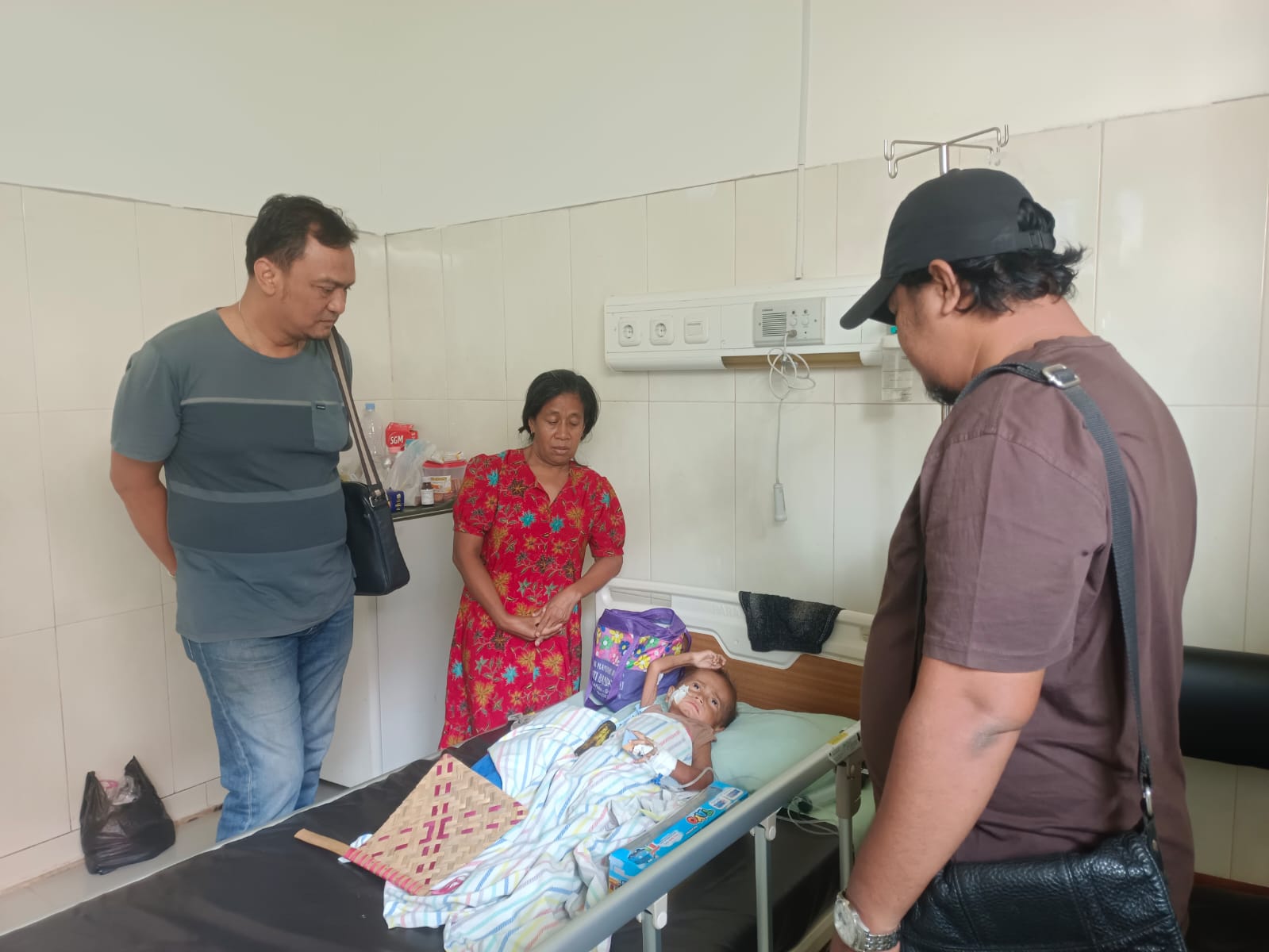 DPRD Batang Sentil Program MBG Usai Jenguk Balita Gizi Buruk asal Gringsing