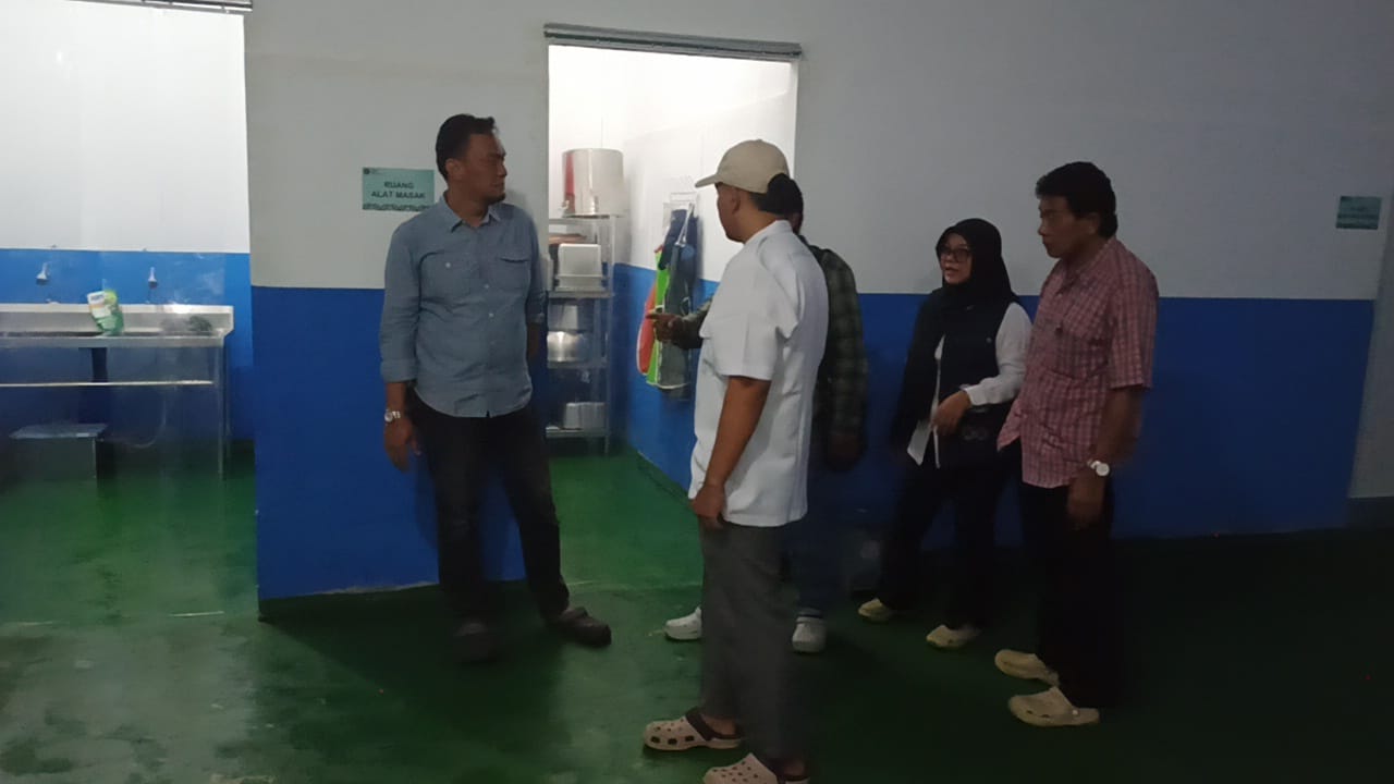 Dinkes Batang Ungkap Risiko Kontaminasi Dapur SPPG Pecalungan dari Kandang Ternak