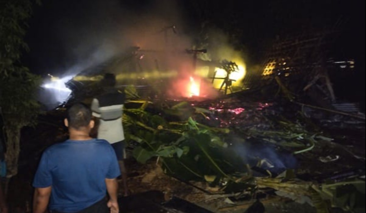 Sebuah Kandang di Godong Ludes Terbakar, Seekor Sapi Mati Terpanggang