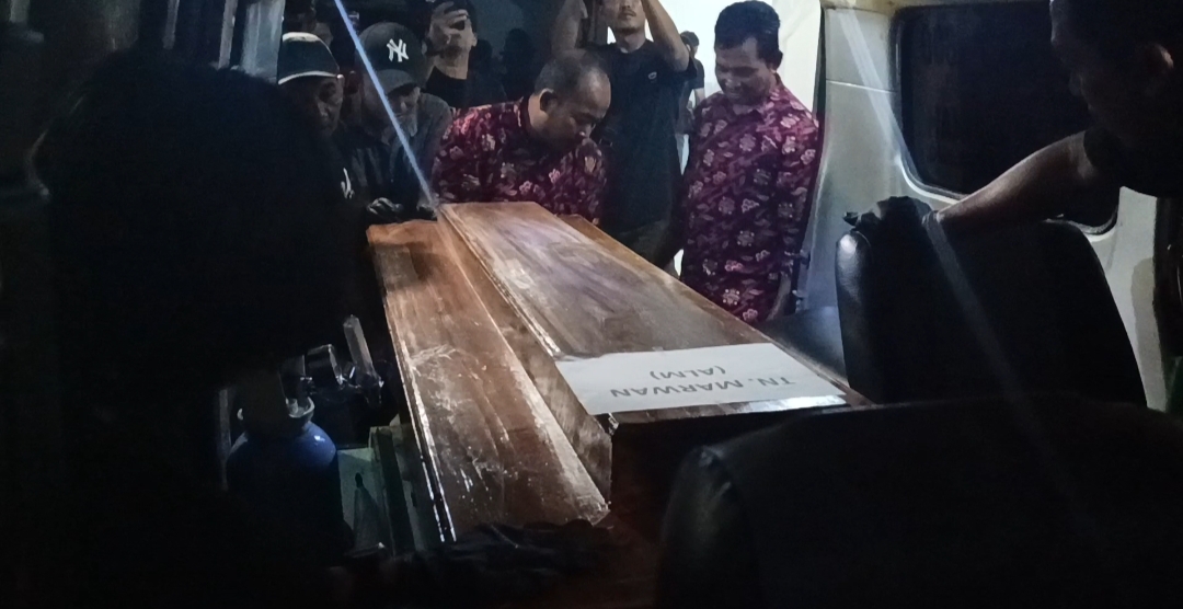 Jenazah Kru TV One Korban Kecelakaan Maut Tol Pemalang Dipulangkan ke Rumah Duka