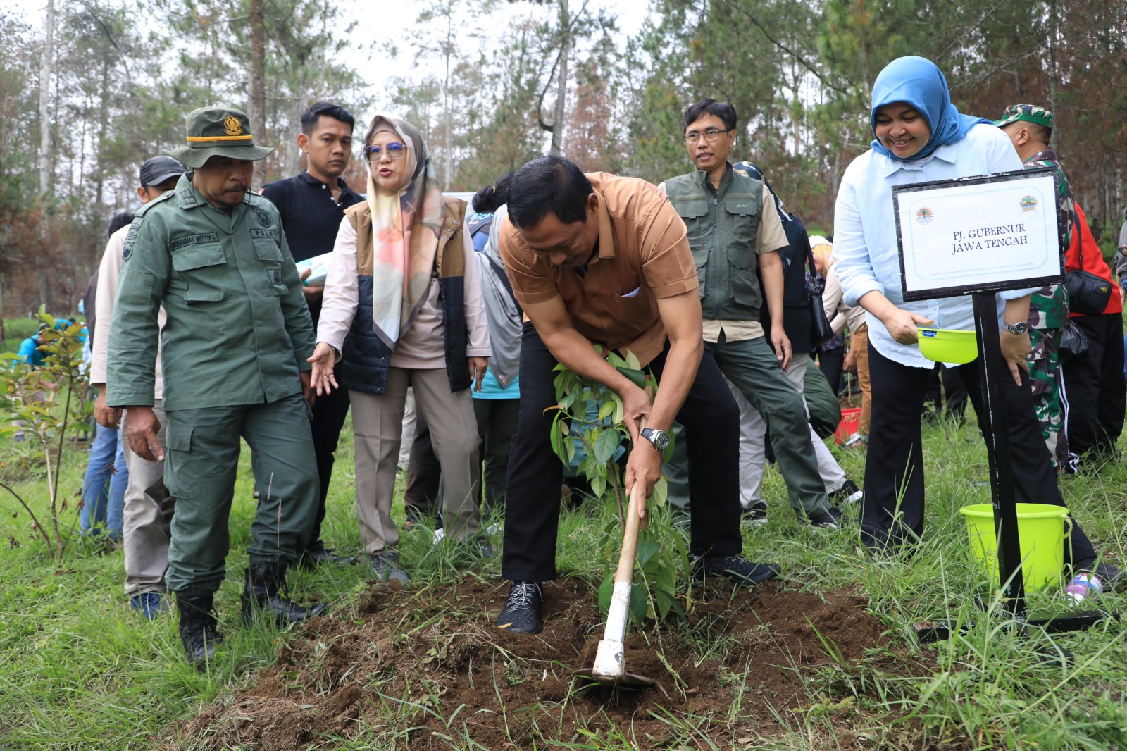 3.400 Bibit Pohon Ditaman di Kawasan Taman Nasional Gunung Merbabu 