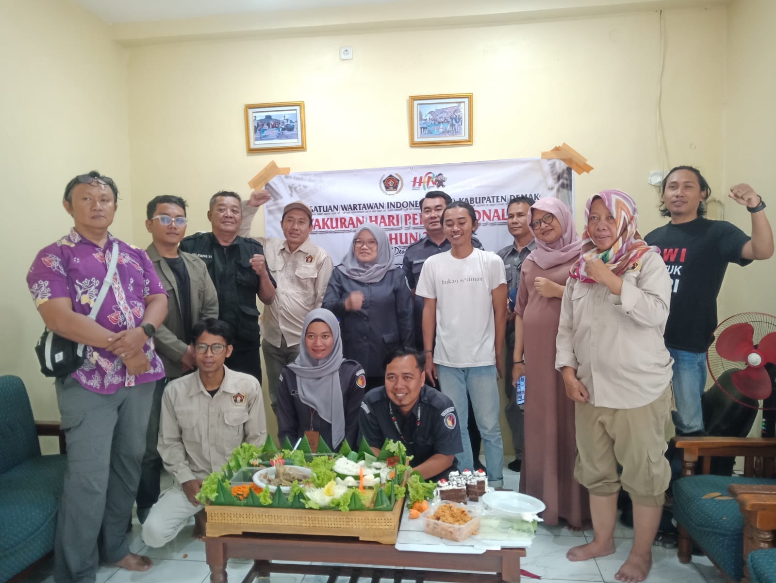 Bawaslu Demak Sambangi PWI, Perkuat Sinergi di Peringatan HPN ke-80