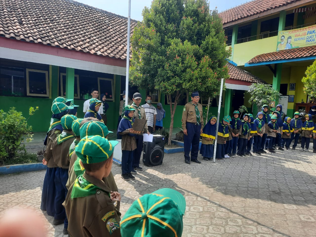 SD Muhammadiyah 3 Kota Tegal Adakan Kemah, Latih Anak agar Mandiri