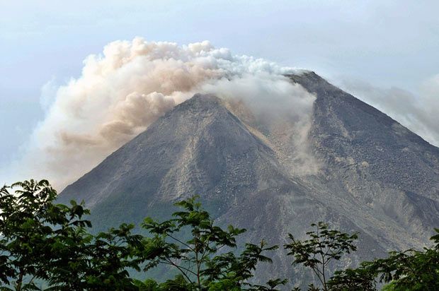 Gunung Merapi Yogyakarta: Gunung dengan Pesona yang Memukau Namun Banyak Mitos dan Misteri Menyelimuti