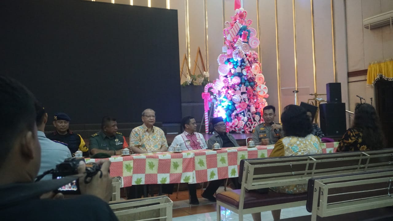 Keliling 4 Gereja, Walikota Pekalongan Pastikan Kelancaraan Perayaan Ibadah Natal 2024 