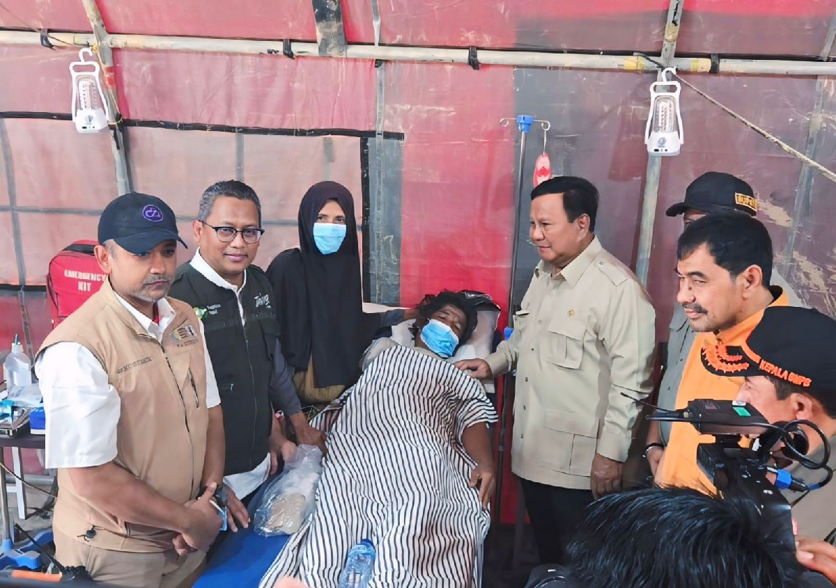 Prabowo Tinjau Banjir Aceh Tamiang, Kunjungi Posko Kesehatan Pegadaian