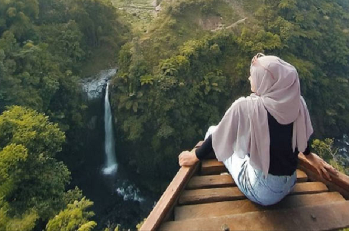 Review Air Terjun Kedung Kayang: Pesona Alam Tertinggi di Magelang