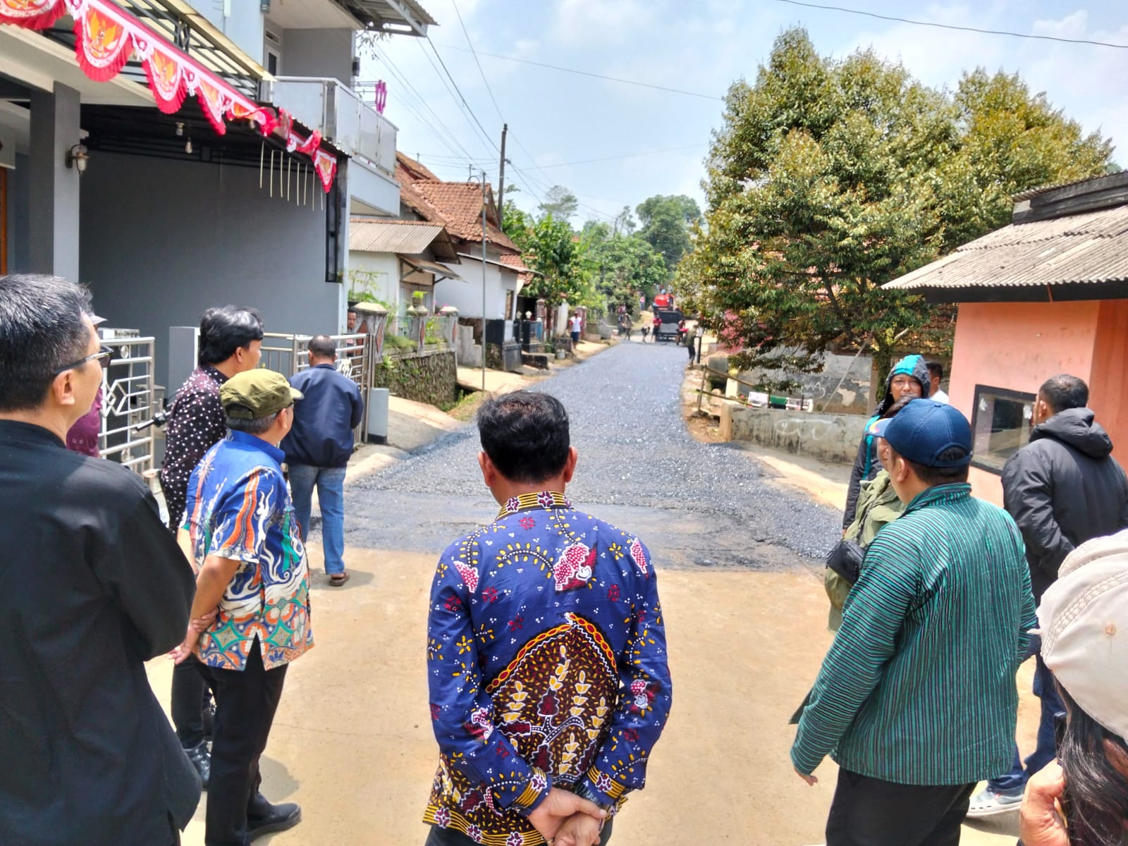 Perbaikan Swadaya Jalan Rusak di Salem Hampir Rampung, Material Pemkab Brebes Baru Datang