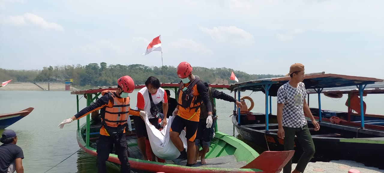 Pencari Ikan Paruh Baya Ditemukan  Tewas di Waduk Cacaban Kabupaten Tegal 