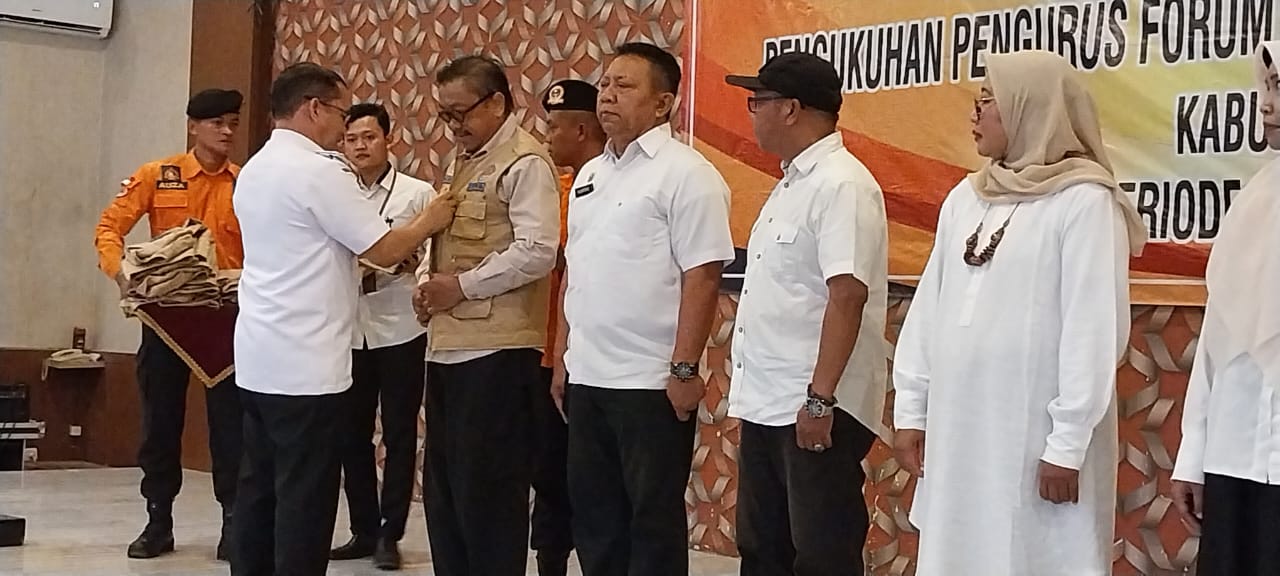 Pj Bupati Tegal Kukuhkan FPRB untuk Dorong Penguatan Kebersamaan