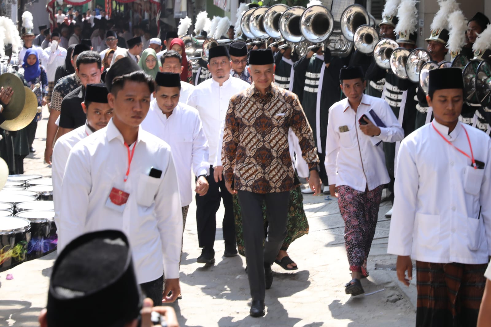 Ganjar Bahas Masa Depan Bangsa Bersama Masyayikh se-Indonesia, Dihadiri Gus Mus dan Gus Baha