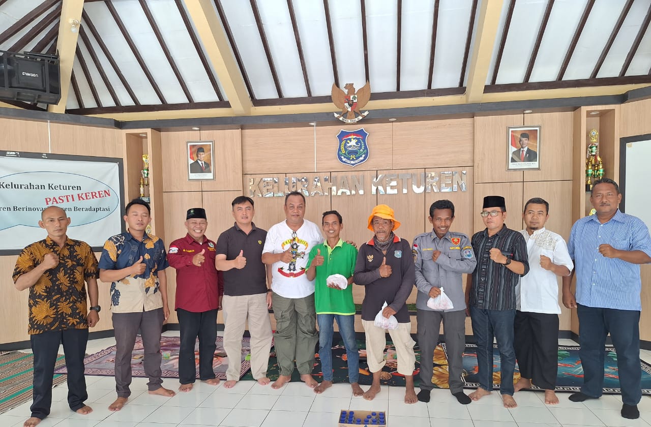 Konsolidasi Pengurus, IPSM Kota Tegal Bagikan 500 Bungkus Daging Kurban