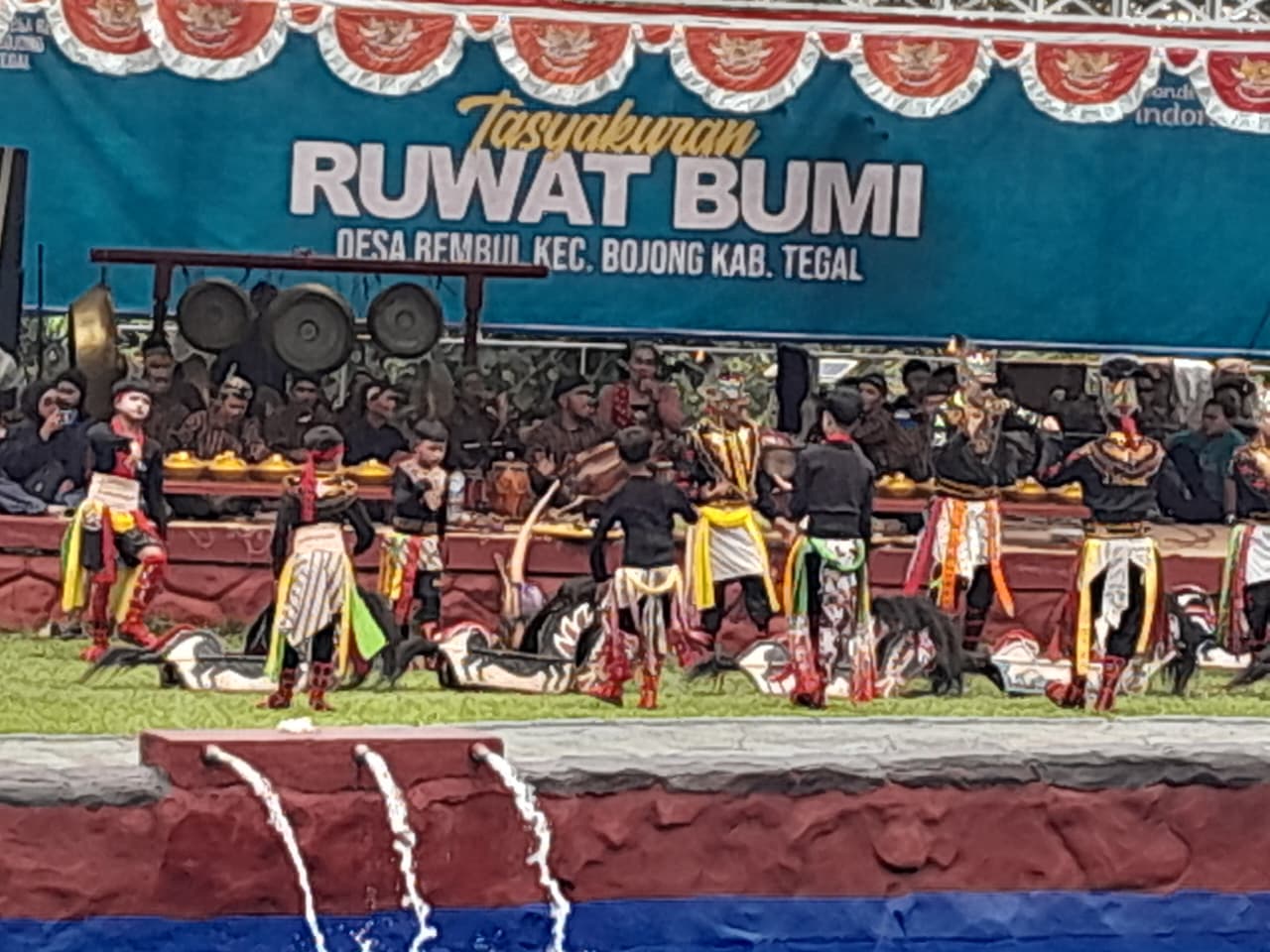 Ruwat Bumi Rembul Kabupaten Tegal Berlangsung Khidmat