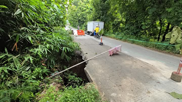 Jalan Gabugan-Sumberlawang Longsor, Akses Ekonomi Melemah