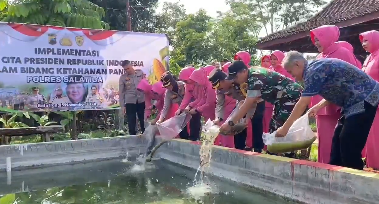 Tebar Bibit Lele Hingga Tanam Ribuan Pohon, Polres Salatiga Dukung Program Ketahanan Pangan Presiden Prabowo