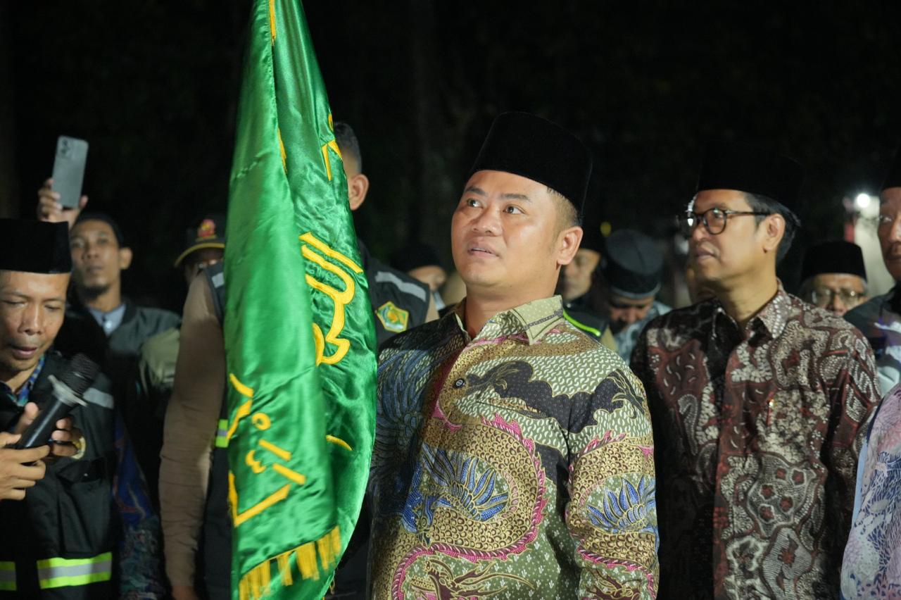 360 Calhaj Kloter 1 Kabupaten Tegal Dilepas Penuh Haru