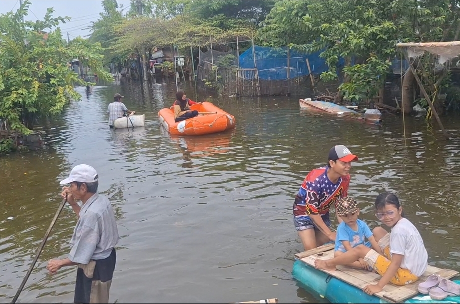 Banjir di Mulyorejo Pekalongan Kembali Meninggi, Warga Resah dan Mulai Terserang Penyakit