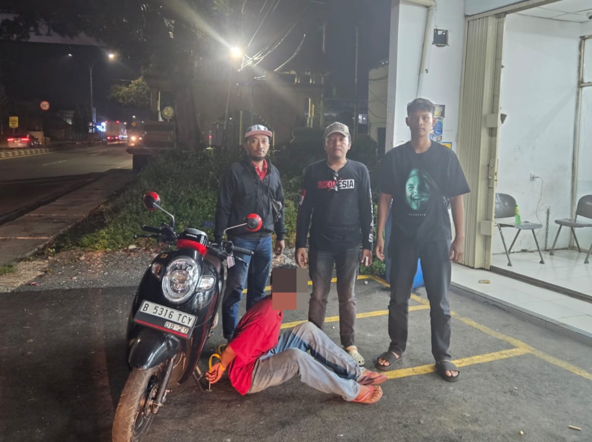 Diduga Curi Motor, Pria Ini Dibekuk saat Belanja di Minimarket Batang