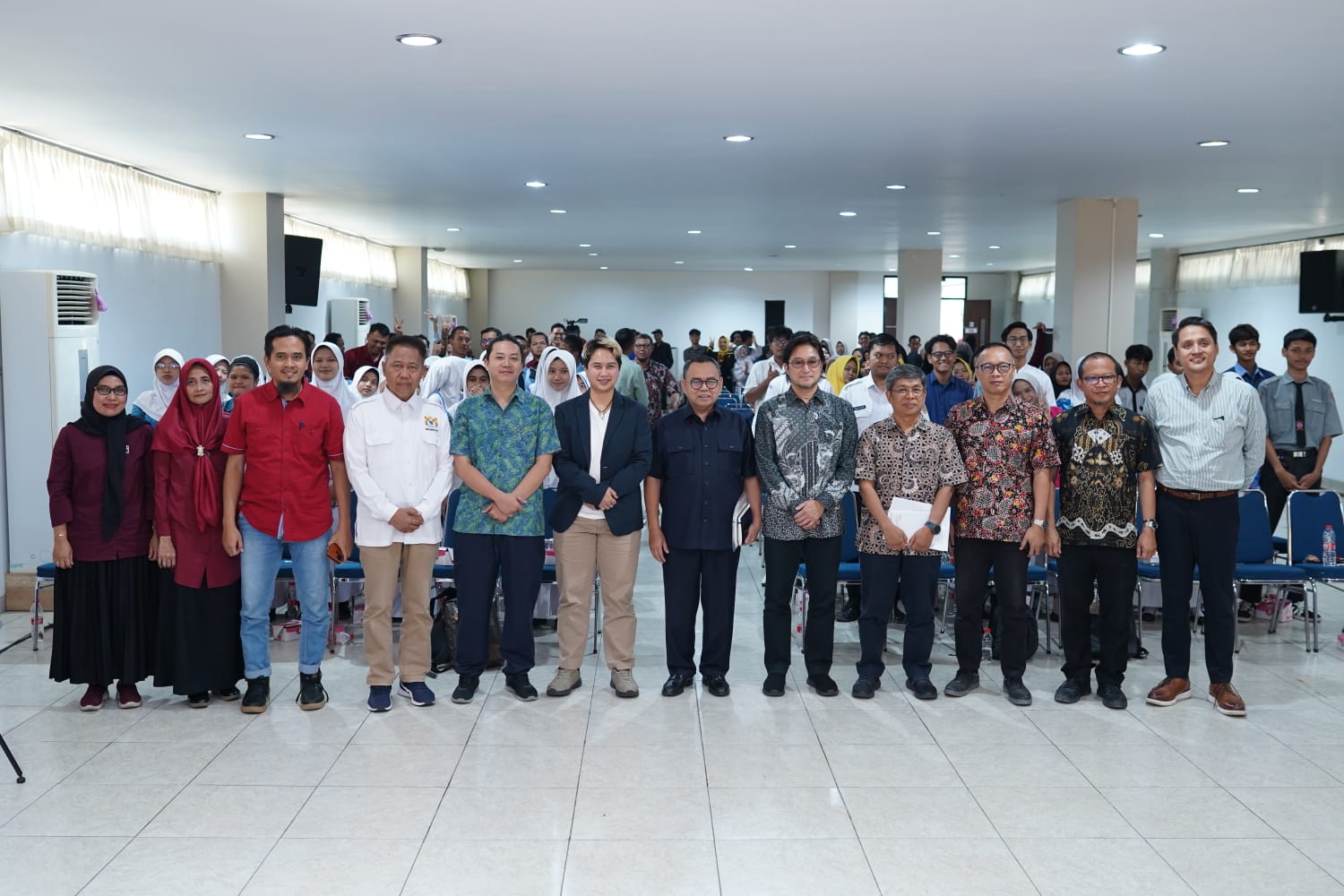 Universitas Harkat Negeri Ajak Akademisi Jepang Berbagi Wawasan kepada Mahasiswa